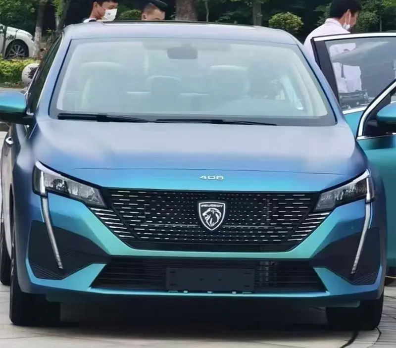 新一代東風標致408無偽裝實車曝光 換裝家族式前臉